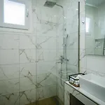Corner Apts - Charming For 3 In The Heart Of The Perfect For Memorable Summer Experiences By Mana Gers Zakynthos