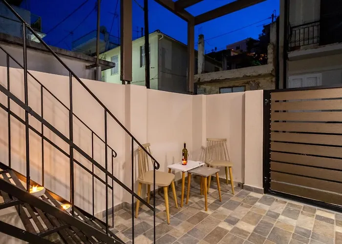 Corner Apts - Charming For 3 In The Heart Of The Perfect For Memorable Summer Experiences By Mana Gers Zante
