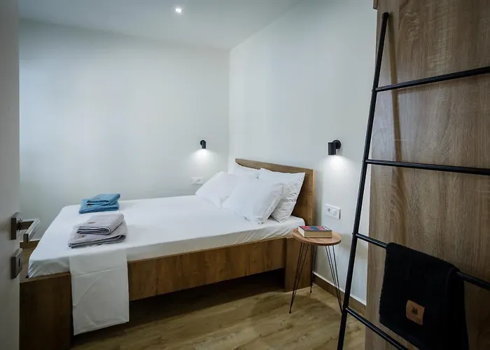 Corner Apts - Charming For 3 In The Heart Of The Perfect For Memorable Summer Experiences By Mana Gers * Zante
