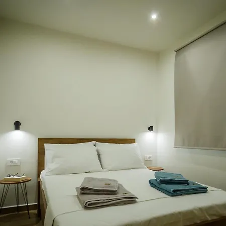 Corner Apts - Charming For 3 In The Heart Of The Perfect For Memorable Summer Experiences By Mana Gers ザキントス